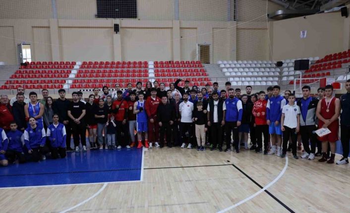 Bilecik’te Atatürk Kupası Boks Müsabakaları tamamlandı