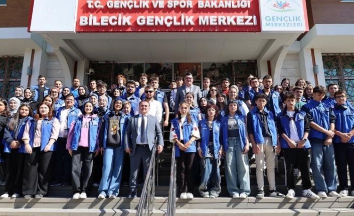 Bilecik’te "Gençler Bakanlığında" projesi kapsamında 90 öğrenci Ankara’ya uğurlandı