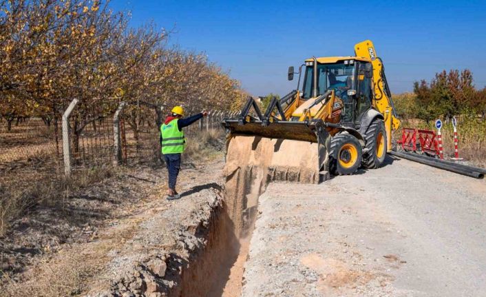 Bindal Mahallesi’nde 38 yıllık içme suyu şebekesi yenileniyor