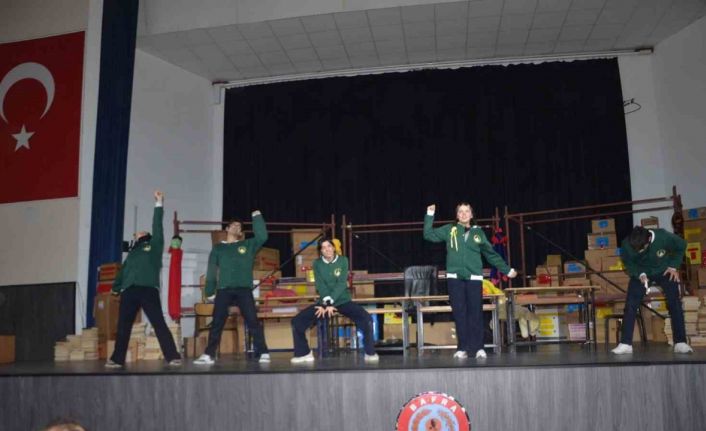 "Bir Kooperatif Macerası" Bafra’da sahnelendi