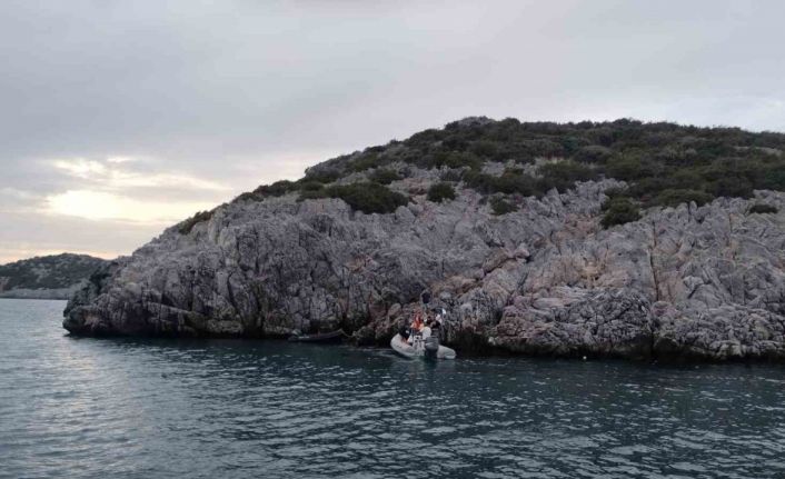 Bodrum’da bot kayalıklara çarptı: 4 yaralı