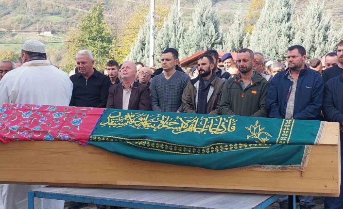 Bu acıya yürek dayanmaz: Minicik beden, kocaman tabut