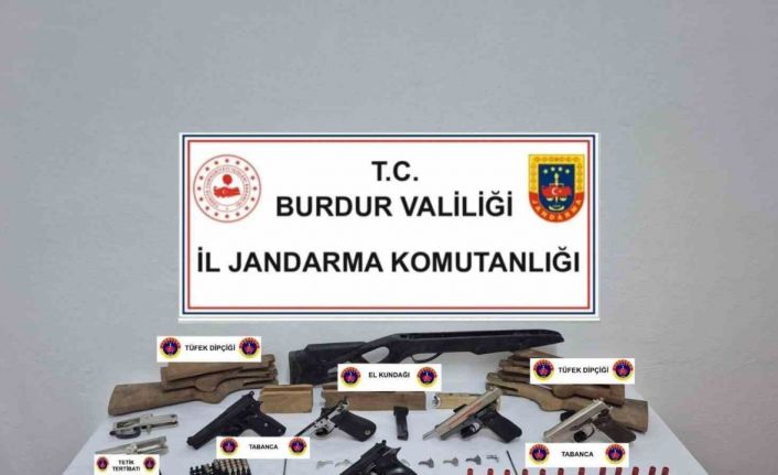 Burdur’da silah ve tarihi eser kaçakçılığı operasyonu