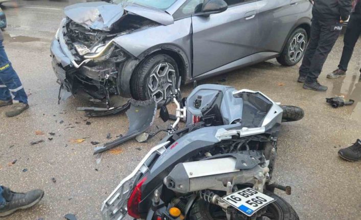 Bursa’da motosiklet kazası : 2 yaralı