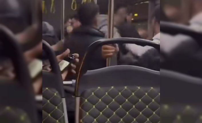 Bursa’da otobüste yumruk yumruğa kavga kamerada