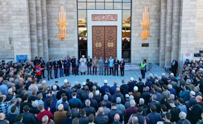 Bursa’da Yeni DOSAB Camii açıldı