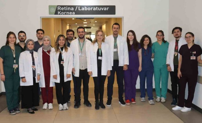 Bursa’daki 5 kişi, dünyaya yeni gözleriyle ’merhaba’ dedi