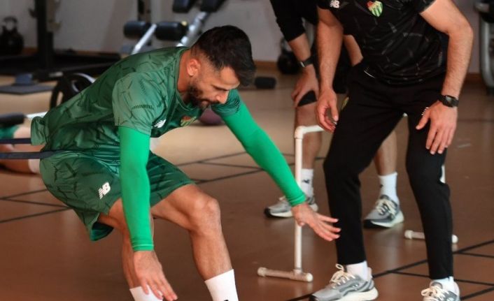 Bursaspor sabah antrenmanında kuvvet çalıştı
