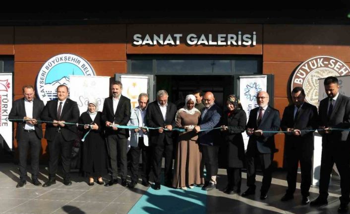 Büyükşehirden uluslararası öğrencilere sanat köprüsü: ‘Bi’ Dünya Sanat’ sergisi açıldı