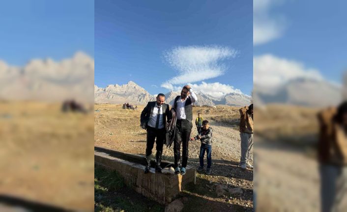 Çamardı’da ’damat serinletme’ geleneği renkli görüntülere sahne oldu