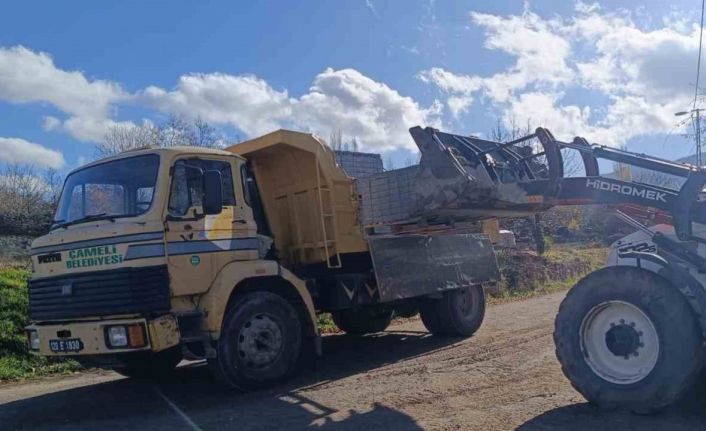 Çameli’nde kilit parke taşı döşeme çalışmaları aralıksız devam ediyor