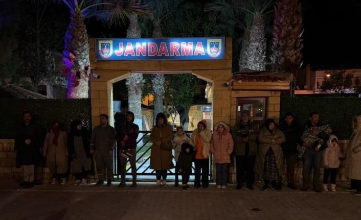 Çanakkale’de göçmen kaçakçılığı operasyonu: 6 organizatör ve 105 kaçak göçmen yakalandı