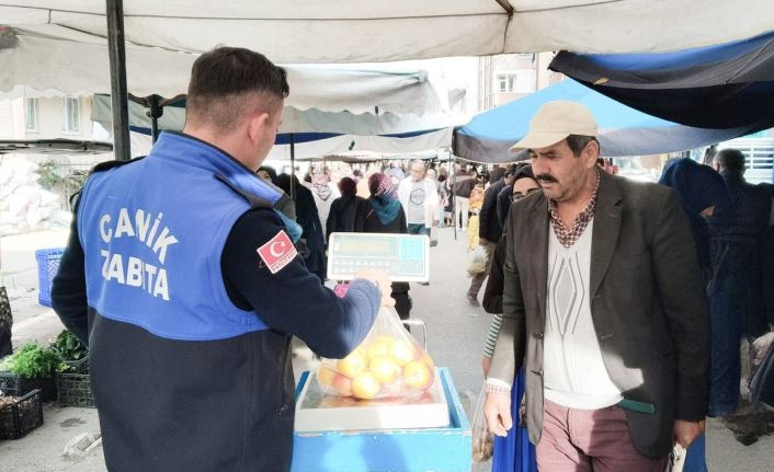 Canik’te semt pazarlarına yakın takip