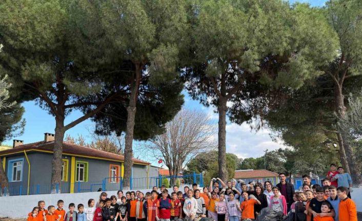 Çavuşlar’da öğrencilerden örnek çevre temizliği etkinliği