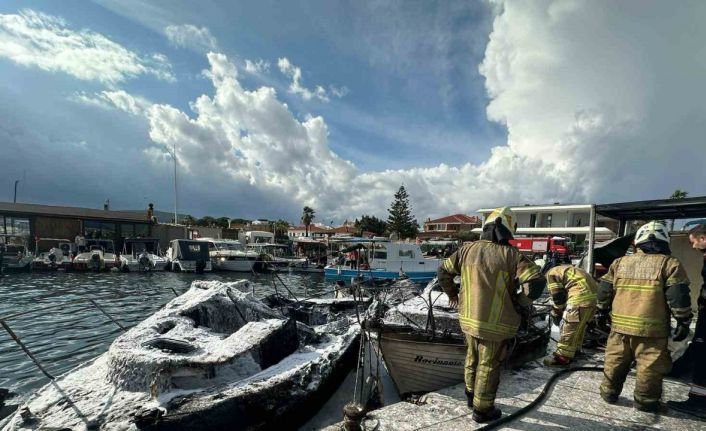 Çeşme’deki yangında 7 tekne alevlere teslim oldu