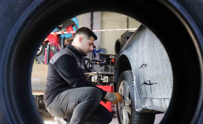 Ceza yemek istemeyen sürücüler dikkat: Zorunlu kış lastiği uygulaması başladı