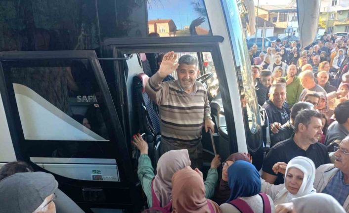 Çineli umreciler kutsal topraklara uğurlandı