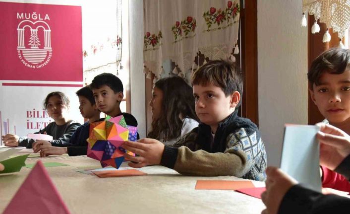 Çocuklar origami ile geometrinin dünyasını keşfetti