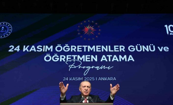 Cumhurbaşkanı Erdoğan: "Büyürken çocuklarımıza ve gençlerimize bizim yaşadığımız dünyayı empoze ederek bir yere varamayız"