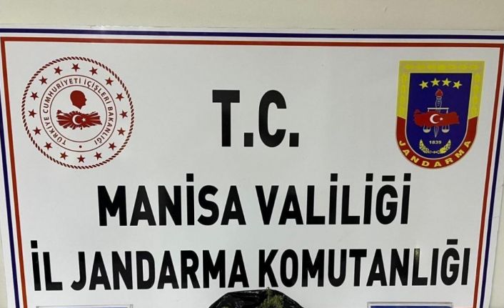 Denizli’den Salihli’ye uyuşturucu sevkiyatına jandarma engeli