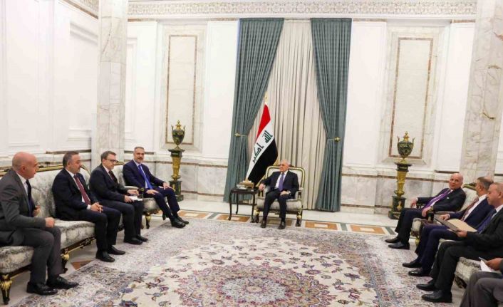 Dışişleri Bakanı Fidan, Irak Cumhurbaşkanı Reşid ile bir araya geldi