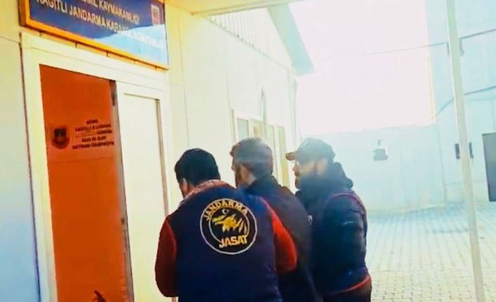 Diyarbakır’da 9 yıldır birçok suçtan aranan zanlı yakalanarak tutuklandı