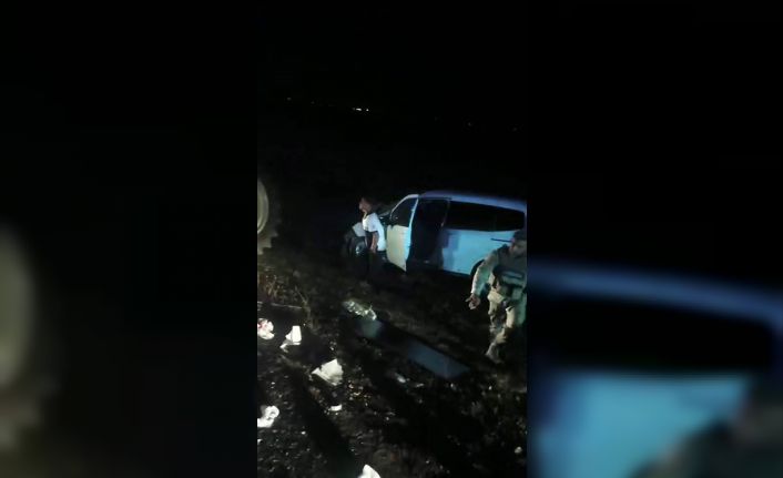 Diyarbakır’da traktör ile hafif ticari araç çarpıştı: 2 yaralı