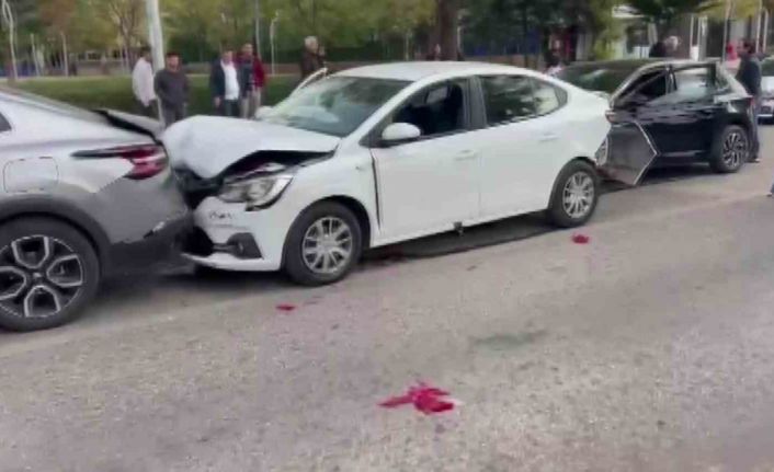 Diyarbakır’da zincirleme kaza: 4 yaralı