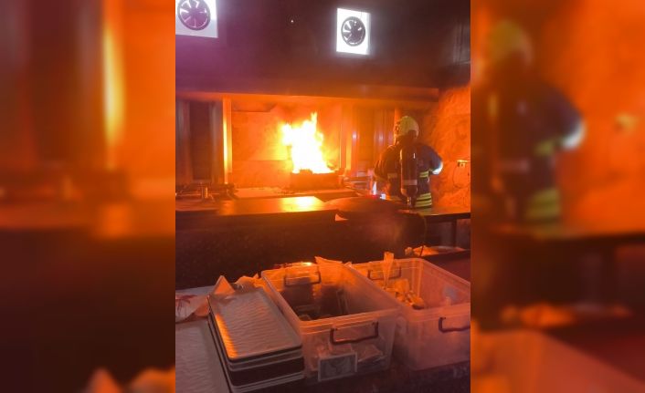 Dönercide kızartma makinesi alevlere teslim oldu