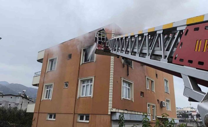 Dörtyol’da ev yangını