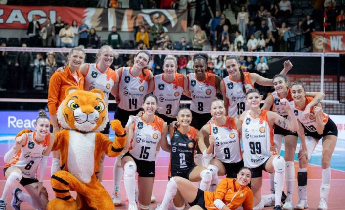 Eczacıbaşı Dynavit evinde galip