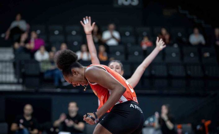 Eczacıbaşı Dynavit, Şampiyonlar Ligi’ne galibiyetle başladı