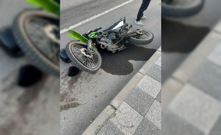 Elazığ’da hafif ticari araç ile motosiklet çarpıştı: 1 yaralı