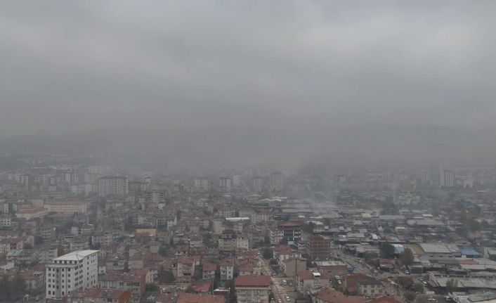 Elazığ’da sis etkisi sürdürüyor