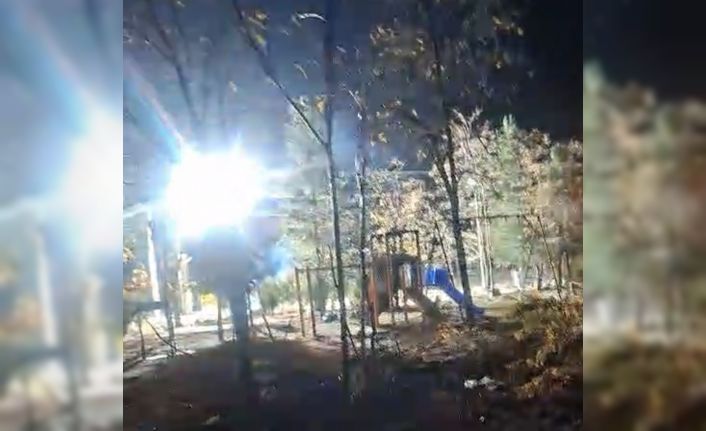 Elektrik hattı patladı