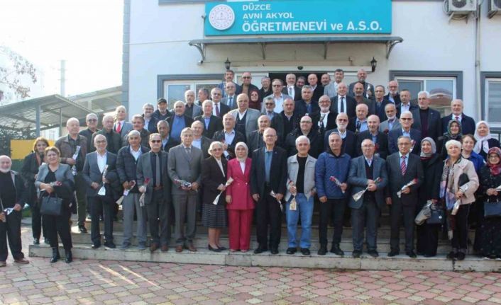 Emektar öğretmenlere vefa