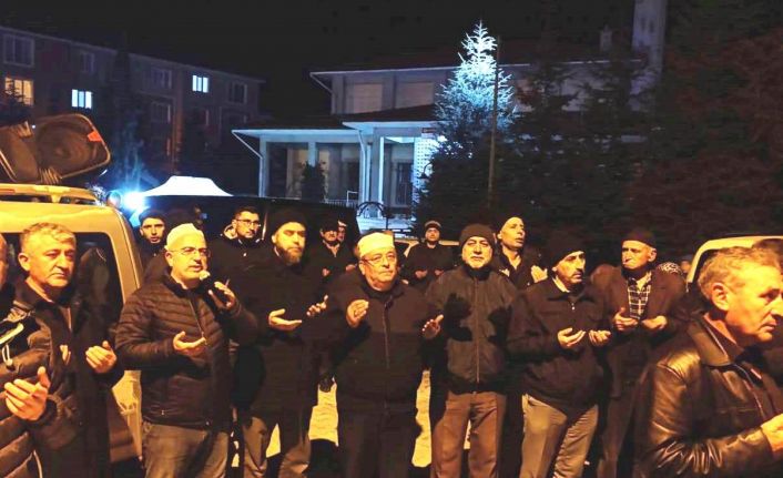 Emet’te 45 umreci dualarla uğurlandı