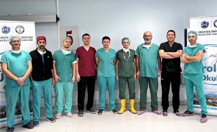 ERÜ Hastaneleri’nde, ‘Böbrek Taşlarında Retrograd İntrarenal Cerrahi (RIRS) Kursu’ düzenlendi