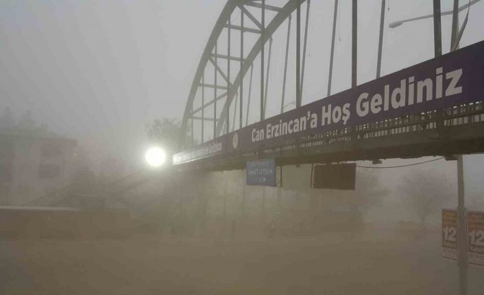 Erzincan güne sisle uyandı