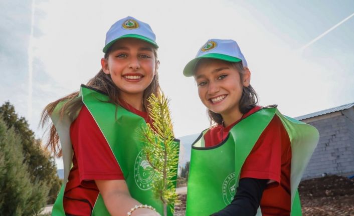 Erzincan’da 14 bin fidan toprakla buluştu