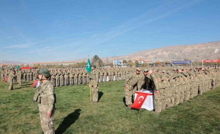 Erzincan’da bedelli erler yemin etti