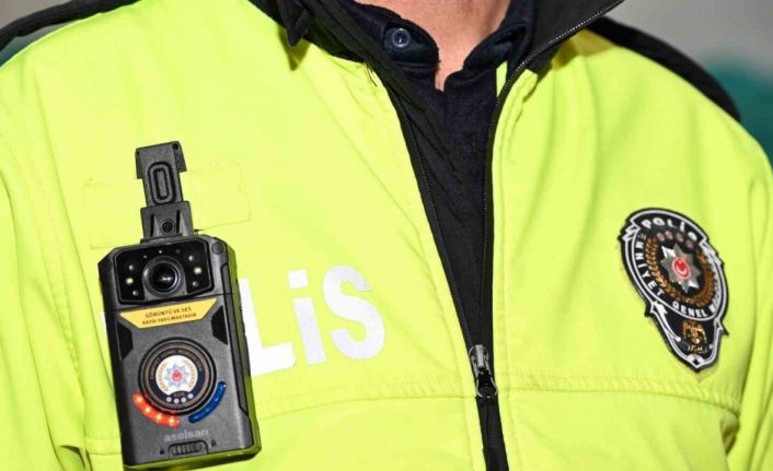 Erzincan’da trafik ekiplerine yeni nesil yaka kamerası eğitimi verildi