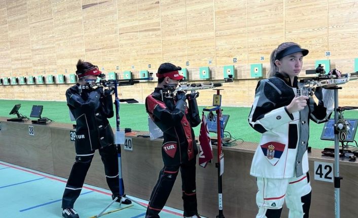 Erzincanlı milli sporcu Afal’dan Türkiye rekoru