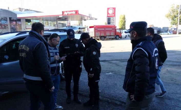 Erzurum polisinden göçmen operasyonu