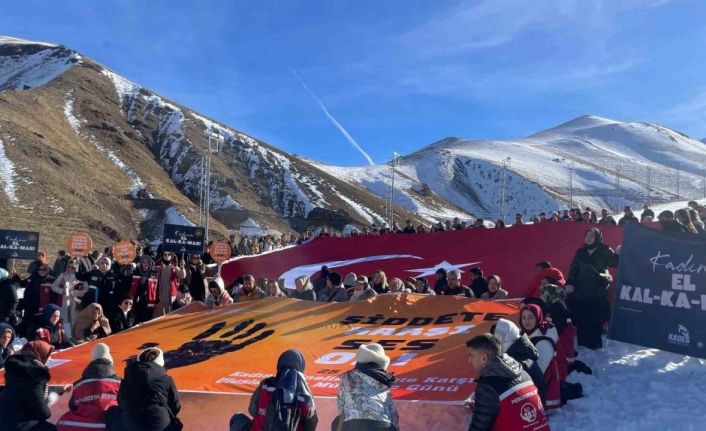 Erzurum’da "Şiddete karşı tek yürek" yürüyüşü düzenlendi