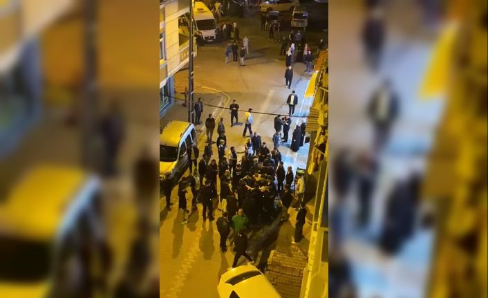 Esenyurt’ta düğün sonrası iki aile birbirine girdi