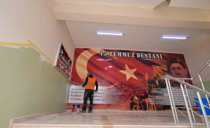 Esenyurt’taki okullarda ara tatilde bakım ve onarım çalışmaları devam etti