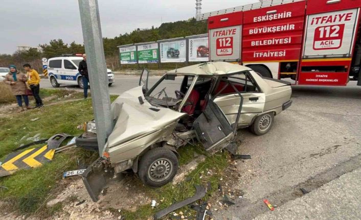 Eskişehir’de feci kaza: 2 ağır yaralı