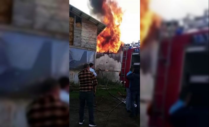 Ev ve samanlık alev topuna döndü