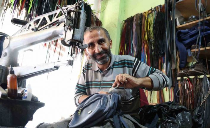 "Fakirin atlayışı da fakir" videosu viral olan ayakkabı boyacısı: "Çocuklarımı mutlu etmek için her yıl tatile giderim"